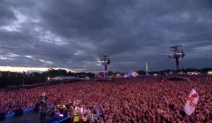 Queen - Somebody To Love (Live At The Isle Of Wight Festival, UK, 2016)