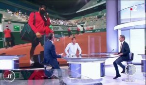 Roland-Garros : Roger Federer réussit son retour à Paris