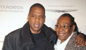 Jay-Z : sa mère ne voulait pas qu'il parle de son homosexualité dans le morceau Smile