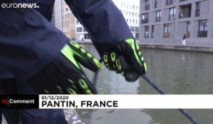 France : 52 Vélib' repêchés dans le canal de l'Ourcq près de Paris