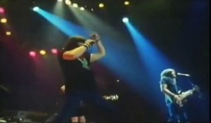 AC/DC - Highway to Hell (Live)