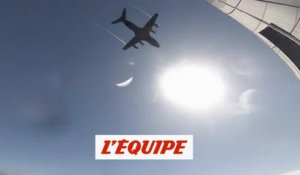 Un avion s'invite dans la course - Voile - Vendée Globe