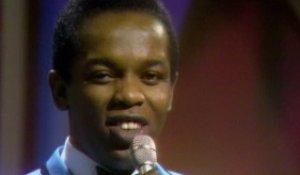 Lou Rawls - Love Is A Hurtin' Thing