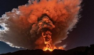 L'éruption de l'Etna nous offre des clichés de toute beauté