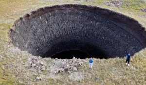 Sibérie : un mystérieux cratère dévoile ses premiers secrets