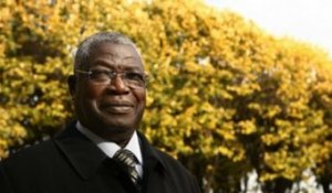 Un des premiers élus noirs de France, Kofi Yamgnane, dénonce la "France hideuse" dans un livre