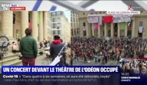 Un concert devant le théâtre de l'Odéon occupé depuis le début du mois