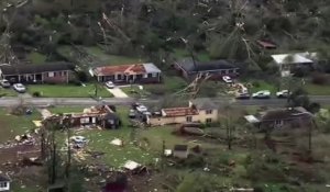Les images des dégâts dans l'État de Géorgie après le passage d'une puissante tornade