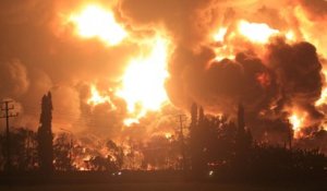 Indonésie : spectaculaire explosion dans une raffinerie de pétrole