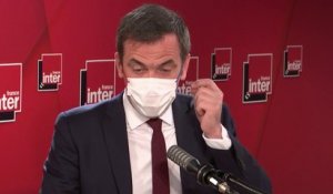 "Nous vaccinons à flux tendu, on dépassera les 500 000 vaccinations par jour prochainement" (Olivier Véran)