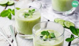 Gaspacho de concombre au yaourt grec et à la menthe