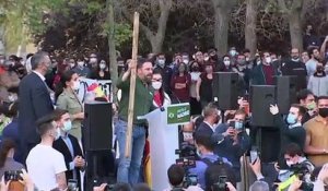 A Madrid, la colère des militants anti-fascistes contre la tenue d'un meeting du parti Vox