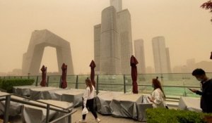 Chine : Pékin encore sous un brouillard de sable