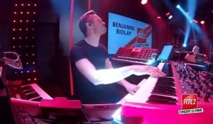AVANT-PREMIERE: Découvrez les premières images du "concert très très privé" de Benjamin Biolay qui sera diffusé sur RTL2 demain à 19h - VIDEO