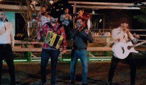 Banda Carnaval - El Triste Alegre (En Vivo)