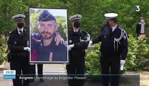 Policier tué à Avignon : un hommage national rendu à Éric Masson en présence de Jean Castex