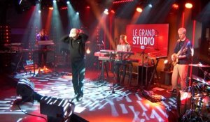 Eddy De Pretto - Val de larmes (Live) - Le Grand Studio RTL