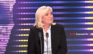 "La police tue" : Jean-Luc Mélenchon "s’éloigne totalement des valeurs républicaines", affirme Marine Le Pen