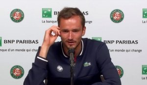 Roland-Garros 2021 - Daniil Medvedev, le plus Français des Russes en 8es : "J'ai été touché par l'ovation du public"