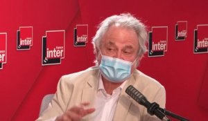 BernardTapie croyant  : "Il prie tous les soirs" (Franz-Olivier Giesbert)