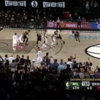 Le tir de Kevin Durant pour arracher la prolongation face aux Bucks