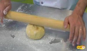 Comment foncer un moule à tarte avec sa pâte