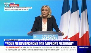 Marine Le Pen: "Lorsque le Président se met en scène avec des turlupins du net, il ne participe pas à la réhabilitation du politique"
