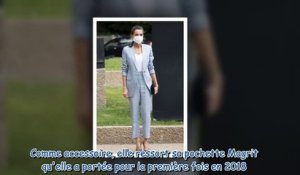 La reine Letizia d'Espagne - découvrez son nouveau costume bleu pastel
