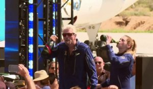 "C'est tellement magique !" : la réaction de Richard Branson, de retour de l'espace