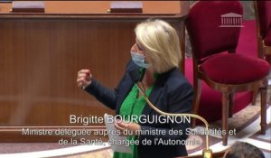 Lors des débats sur le pass sanitaire à l'Assemblée nationale, une passe d'arme a eu lieu entre Brigitte Bourguignon et Martine Wonner