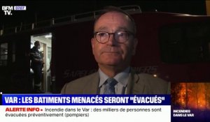 Incendies dans le Var: les bâtiments menacés seront "évacués", demande le préfet