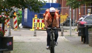 Cet ancien ministre afghan est aujourd'hui livreur à vélo en Allemagne