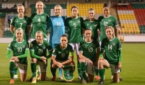 Football : l'équipe irlandaise masculine diminue le montant de ses primes pour augmenter le salaire des joueuses