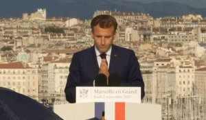 Macron veut expérimenter « l'école du futur » à Marseille