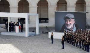 Hommage national à Belmondo : «Nous l’aimons parce qu’il nous ressemblait», déclare Macron