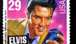 Une mèche de cheveu d'Elvis Presley vendue 72.000 dollars aux enchères