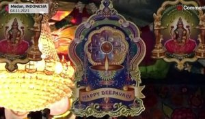 Les Hindous célèbrent la fête des lumières en Indonésie et à Singapour