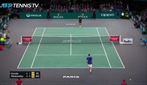 Rolex Paris Masters - Medvedev rejoint les quarts
