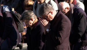 Pédocriminalité dans l’Eglise : à Lourdes, des religieux se mettent à genoux en signe de repentance