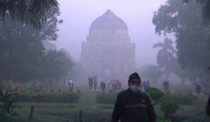 Pollution : En Inde, New Delhi ferme ses écoles et envisage un confinement