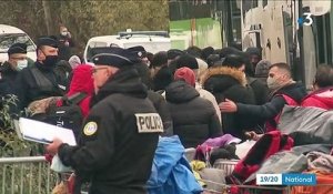 Grande-Synthe : un campement de près de 1 000 migrants évacués, les associations dénoncent une opération "inutile"