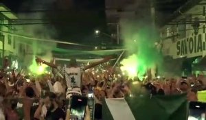 Scènes de liesse à Sao Paulo après le sacre de Palmeiras