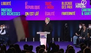 Jean-Luc Mélenchon en meeting cet après-midi: "Nous venons dire une fois de plus : non, la France, ce n'est pas l'extrême droite ! La France, c'est la sécurité sociale, la santé publique, l'école, le partage... "