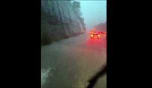 Lavage de voiture gratuit pendant les inondations