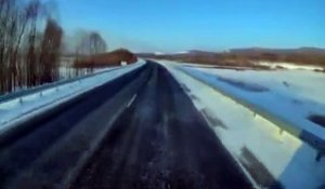 Ce chauffeur de camion va avoir un réflexe incroyable et sauver tout le monde