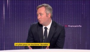 Préavis de grève levés à la SNCF : "De grâce, essayons de faire en sorte que les Français puissent passer de bonnes fêtes", réagit Jean-Baptiste Lemoyne