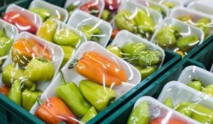 Dès demain, les fruits et légumes ne seront plus vendus dans des emballages plastiques