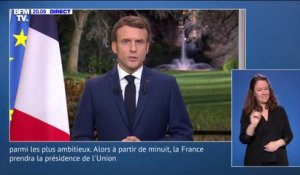 Emmanuel Macron "veut croire" à la "sortie de l'épidémie" pour 2022