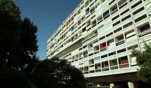 Daniel Buren, Défini, fini, infini, Travaux in situ, MaMo...