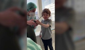 La mère de Joseph, 3 ans et atteint d'une leucémie, lance un appel pour trouver un donneur de moelle osseuse à son fils